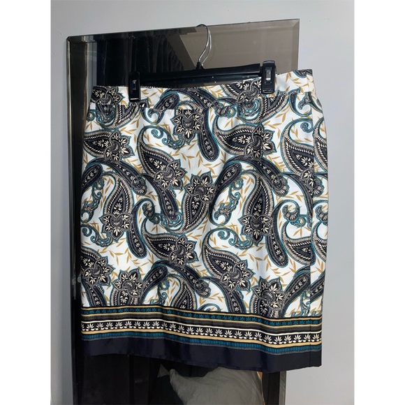 Summer skirt - Picture 2 of 2